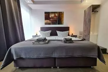 アパートホテル Check Inn Hotels   Essen
