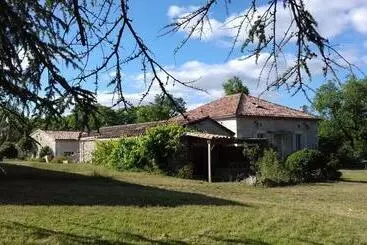 Aamiaismajoitus (B&B) Domaine De Séguéla