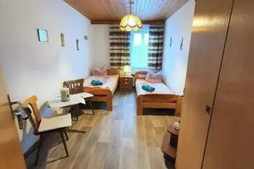 Alberg Gästehaus Weißes Lamm   Monteurzimmer