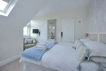 Abbey Rise Bed And Breakfast