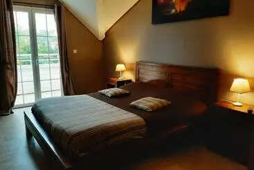 تختخواب و صبحانه Chambres D Hôtes Doris