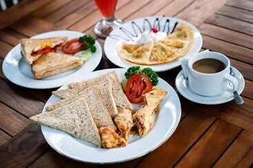 Pensione Elen Homestay By Abm