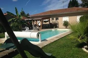 ベッドアンドブレックファースト Verolithos