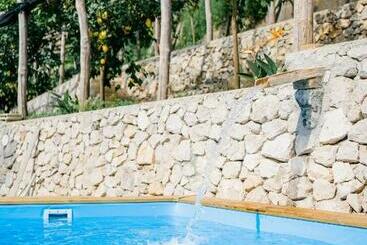 פנסיון Villa Le Murelle