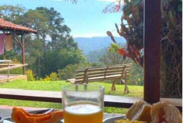 Общежитие Sitio Arco Iris Da Lia