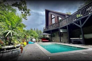 La Bohème   Bed & Breakfast