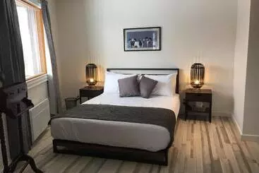 La Bohème   Bed & Breakfast