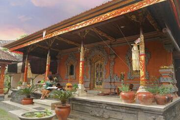 Пансион Kandjeng Puri Kailas Canggu