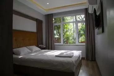 ホテル Bucoleon By Cheers