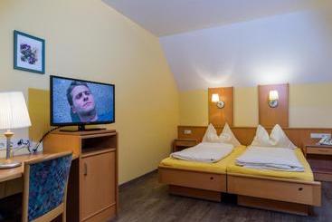 فندق Frühstückspension Meyer, Familie Orthacker