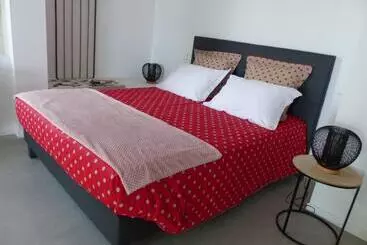 Aamiaismajoitus (B&B) L Alambic De L Estuaire