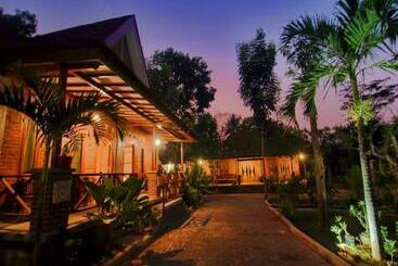 Hotelli Omah Joglo Semarang