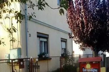 Majatalo Edit Vendégház Balatonszentgyörgy