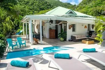 تختخواب و صبحانه Villa « Fleur De Pirate »