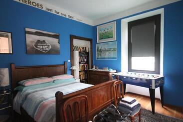 פנסיון Zizzihome Bed And Breakfast