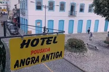 هاستل Pousada Angraantiga