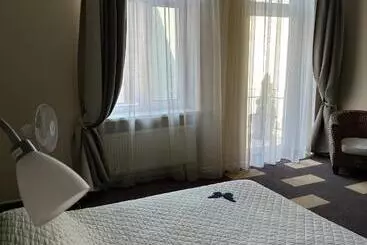 هاستل Sija S House