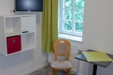بنسيون Emsland Gästezimmer Und Appartements