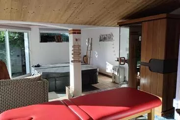 Bed and Breakfast L Eden Naturiste Spas