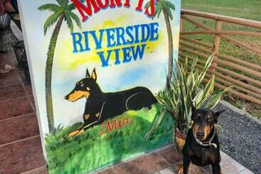 Monty S Riverside View Resort