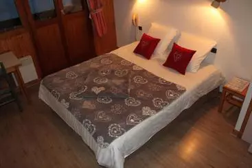 호텔 L'Aigle Rouge