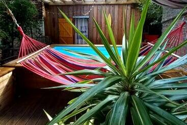 Aamiaismajoitus (B&B) La Cabane Bordeaux St Augustin