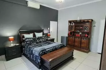 Bed and Breakfast Sleepover @194