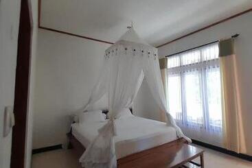 Отель La Belle Etoile