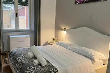 پانسیون Crown Guest House