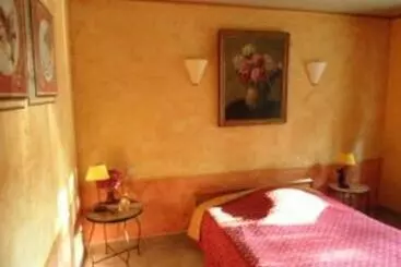 Aamiaismajoitus (B&B) L Oliveraie En Provence