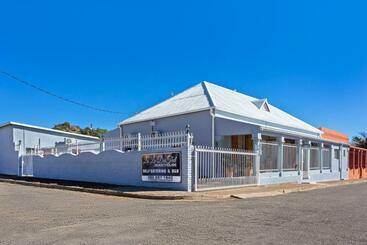 膳宿费 La La Dathel Guesthouse