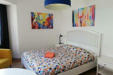 هاستل Bed&shower Moscavide  Self Check In