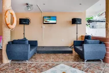 Aamiaismajoitus (B&B) Cawit Resort And Cafe