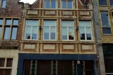 ベッドアンドブレックファースト Violet Suites