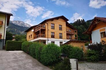 Huoneistohotelli Schneekristall