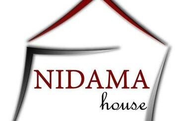 تختخواب و صبحانه Nidama House