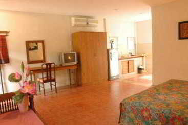 호텔 Chotika Bungalow Phuket