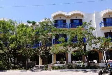 Theodorou Beach Hotel Apartments