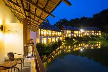 Hotel Tinidee Golf Resort Phuket   Sha Extra Plus