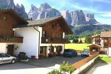 پانسیون Apartments Fiordalisi