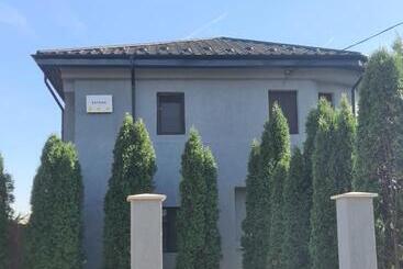 펜션 Vila Estera Therme Balotesti