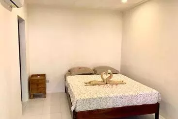 ユースホステル Castaway Surf Retreat 1