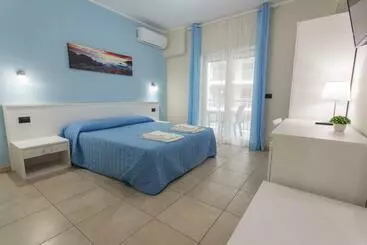 تختخواب و صبحانه I Granai Messina