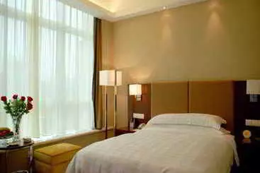 Hotel Beijing Century Huatian