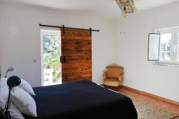 هتل The One   Country House