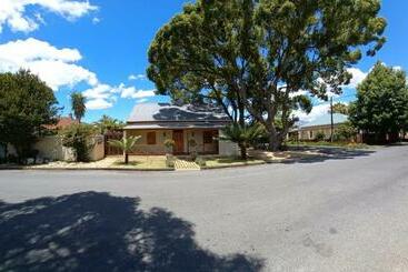 بنسيون Die Heemhuis