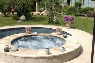 مبيت وإفطار Le Lutin Sur Le Toit