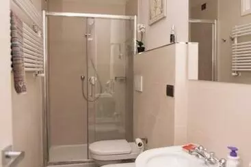 Majatalo Florence Shabby Chic Home