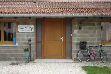 ベッドアンドブレックファースト Notre Cachette