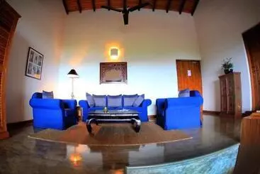 בית מלון כפרי Aditya Resort